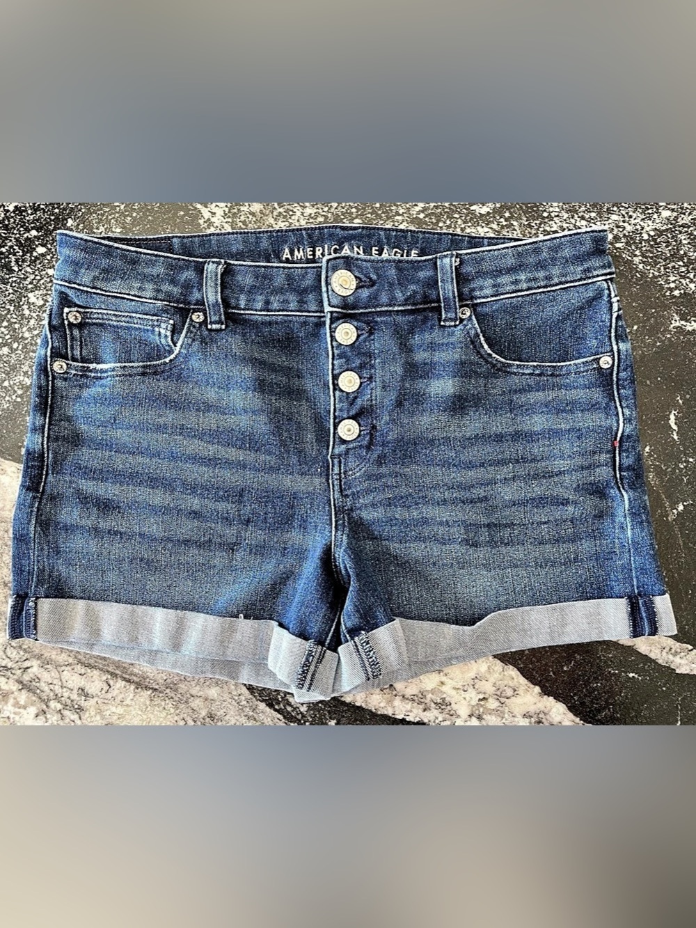 American Eagle The Dream Short Denim Shorts Women’s Size 14